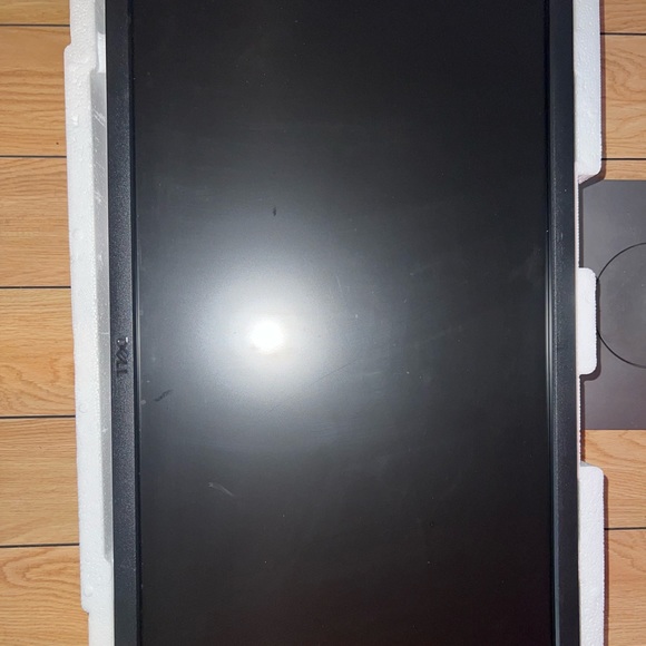 23" DELL LED MONITOR - Picture 2 of 5